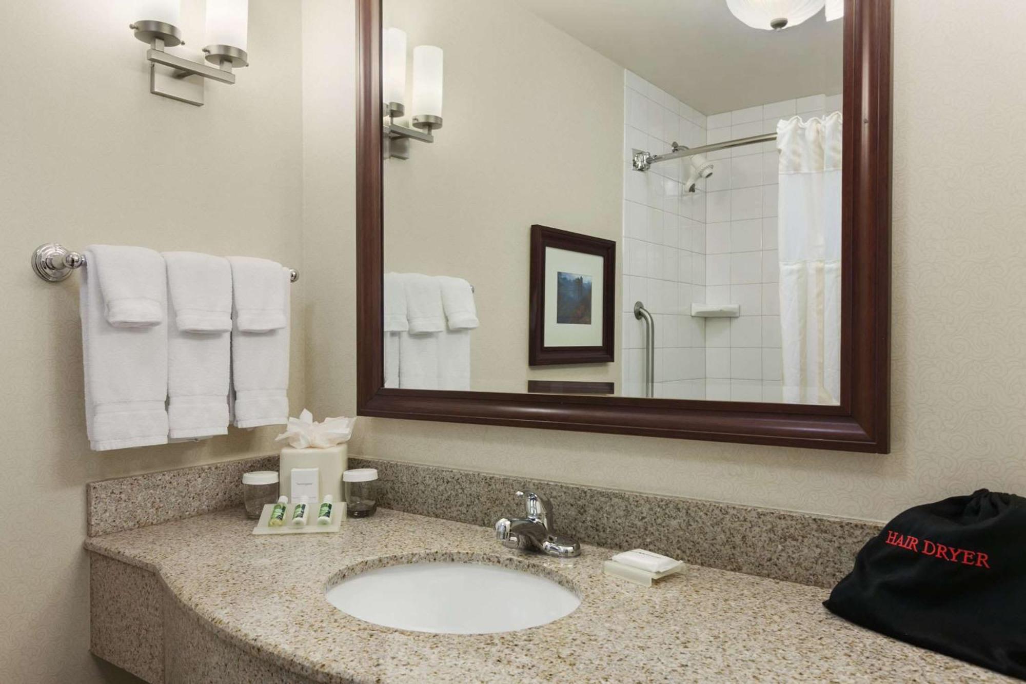 Hilton Garden Inn Wisconsin Dells Ngoại thất bức ảnh